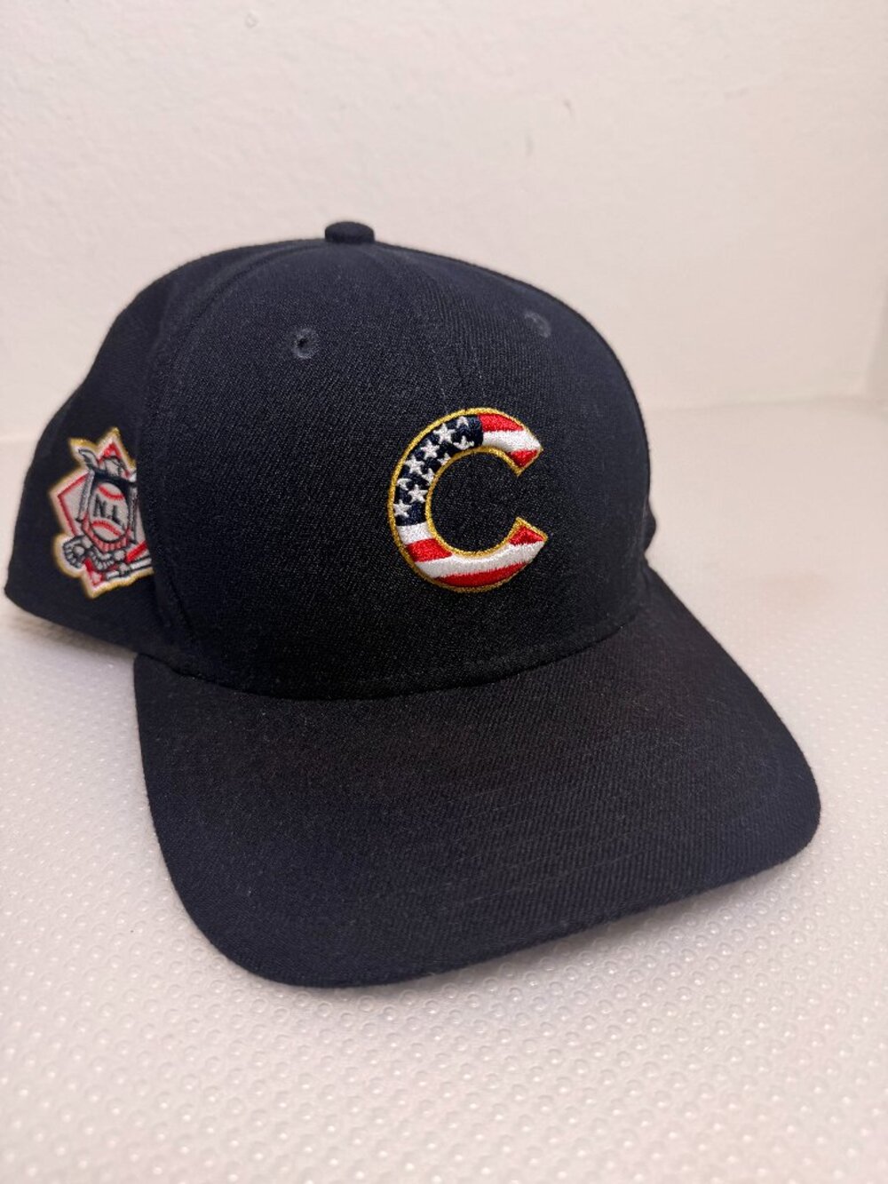 Chicago Cubs New Era 9FIFTY Snapback Hat We The People USA Flag MLB